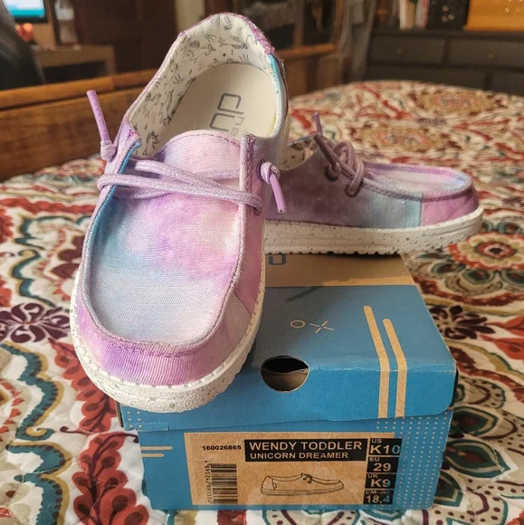 Hey Dude Shoes Hey Dudes Poshmark